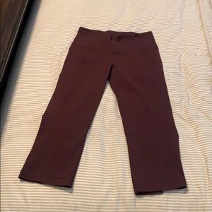 Lululemon crop maroon leggings